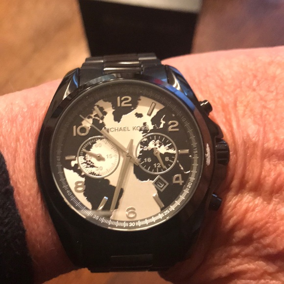 Michael Kors watch - Picture 2 of 7